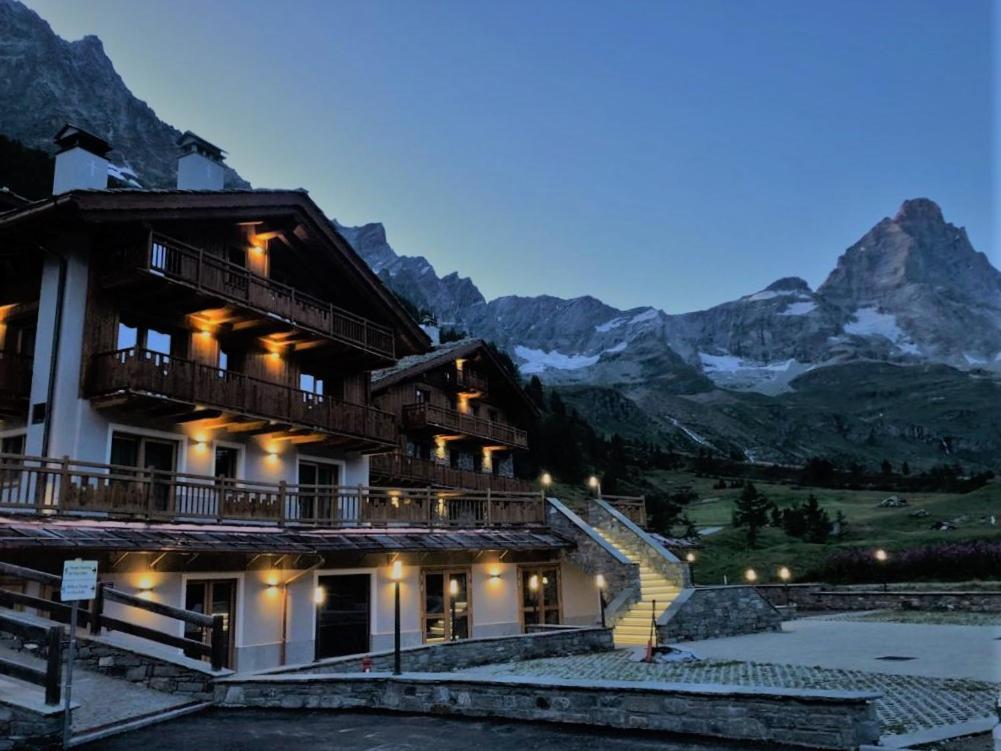 3 Chalets Aparthotel Брей-Червінія Екстер'єр фото